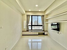 新青安首購首選|逢甲輕屋齡兩房平車視野戶|多戶可選