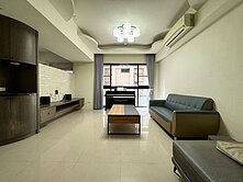 丹麥四改三室平車