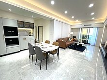 ｛余育賢｝輝皇時代│高樓層│時尚大４房平車│獨家