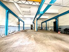 三竣公園邊間透天廠房