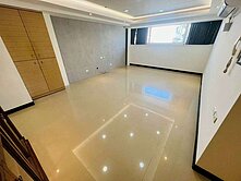 {高樓層/雙車位}三民大廈美妝三房