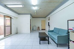 鳳山國中捷運雙面採光神光庇佑三房