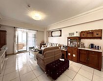 西區精華地段靜巷華廈★方正三房休旅機上車位