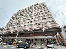 岡山高醫捷運|陽台進出屋況整新|樓中樓四房車位