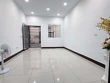 五甲精華商圈＊整新生活機能優~透天