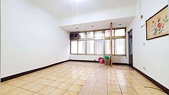 A155捷運三民高中站鷺江國小有天然瓦斯3+1房