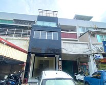 仁武區仁雄路黃金地段全屋翻新透天店面