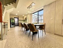 🌴1年屋順天風鈴樹全新質感社區型別墅~土地61坪