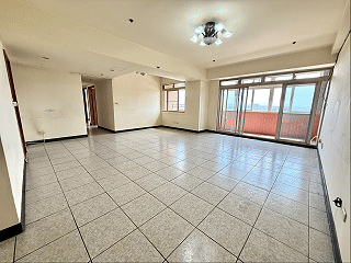 仁愛商圈｜經國新城３房平車