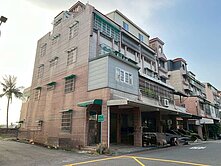 岡山|樂購廣場|秀泰電影院|邊間騎樓透天(好停車)