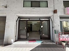 低於行情🫸低總價稀有黃金店面🫸門前停車