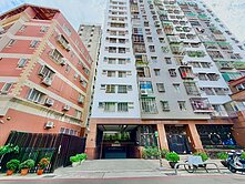 7-11園道旁【唐寧爵邸】超強地段收租臨路店面