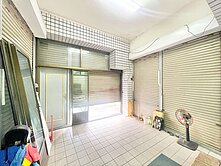 水湳寶貴世家2樓店住