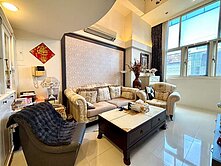 998萬‼️摩登超美裝潢樓中樓美屋‼️【住商小毅】