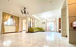 煜翔精選✨曉明女中旁大四房尬車位