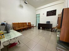 大里中興商圈騎樓停車美透天