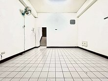 東森美蓉🍎北屯📍興安商圈旁震後邊間透店