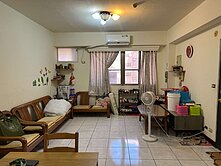 桃園中平商圈稀有三面採光三房平面車位