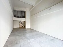 正20米昌平路【昌平榮景】挑高金店面附平車新4年屋