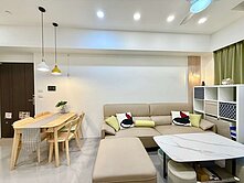 左營高鐵，榮總商圈中高樓層精美裝潢正三房平移車位