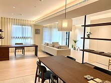 L.L 國聚之鑄三房雙平車全室精裝這戶最大坪數