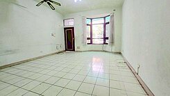 L.L 北區衛道新世界四房美式欠整理透天近中國醫