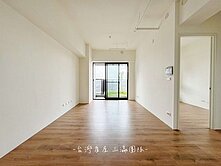 絲絲專任南興公園首排全新未住三房平車高樓宜居陽台戶