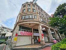 竹北核心 光明六路電梯黃金透店 附雙平車