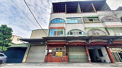 南台姑婆廟甲工廠房大面寬正南一街