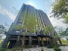 急售!!上河園-華鳳特區景觀四房平車