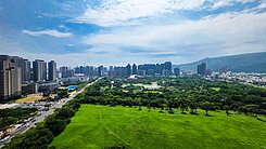 美術館第一排景觀~帝王座向朝南皇苑豪邸(專約)