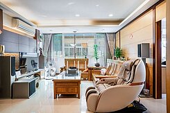 六張犁捷運站🚉安居美妝大頂佳