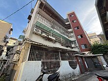 鼓山輕軌/超值明亮公寓三樓/三房衛浴開窗