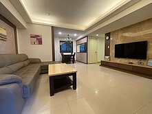 A★[專約]美術館特區東世界3+1房車位