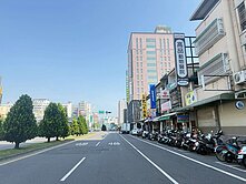 中興路星巴克旁3房華廈  