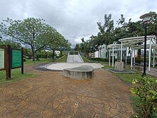 公園旁臨路方正建地