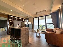 ☆仁雄商圈輕齡2+1房含平車★