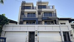 雙車位＋5房6衛！全新電梯別墅！間間套房！