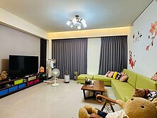 【芊】梧棲朝南五米大面寬透天｜孝親房設計｜可停雙車