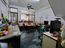 燕巢商圈公園旁車庫別墅