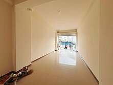 文龍正路經武商圈角間電梯店面◆重金自用忍痛割愛