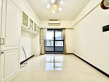 全誠遠見微笑｜稀有兩房配平面車位｜溫馨明亮