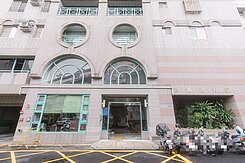 鳳山文山特區稀有釋出☆雅致優質三房+車位