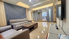 巴黎之星國泰商圈      中山路國際路口三房車