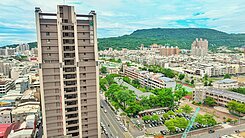 星帝標2+1房(可隔三房)平移車位｜校園學區宅