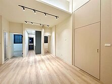 決心賣~中清大第~敦化公園挑高三房平車~一樓中庭戶