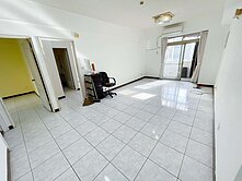 松竹商圈近十四期大三房視野戶電梯直達平車