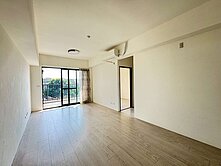 決心賣開價即行情~總太2020三房平車~朝南樹梢戶