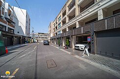 高CP值🚩『仁武仁雄商圈・全新未住・電梯雙車墅』