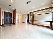 相對論🔥視野三面採光前後陽台4房連號車位有電動樁